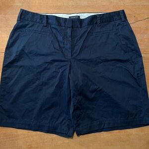 Women’s lands End shorts in great condition size 16